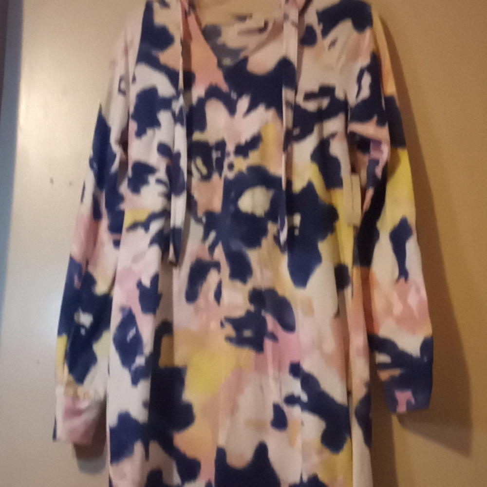 Tidie long sweater.